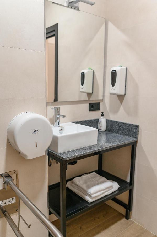 Vad Hostel Alicante - Youth Hostel Age Limit 18-49 Bagian luar foto
